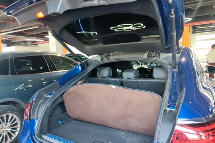 Used Mercedes-Benz GLC Coupe 2020 GLC 260 4MATIC Coupe SUV Trunk