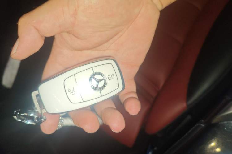 Used Mercedes-Benz GLC Coupe 2020 GLC 260 4MATIC Coupe SUV Vehicle Key