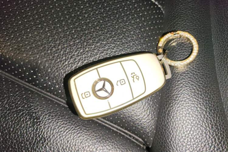 Used Mercedes-Benz GLC Coupe 2020 GLC 260 4MATIC Coupe SUV Vehicle Key