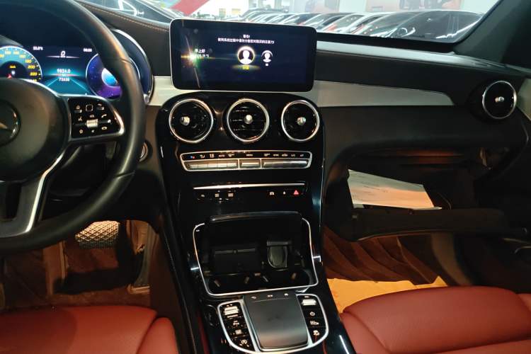Used Mercedes-Benz GLC Coupe 2020 GLC 260 4MATIC Coupe SUV Audio And AC Panel