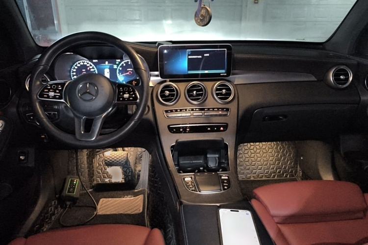 Used Mercedes-Benz GLC Coupe 2020 GLC 300 4MATIC Coupe SUV Center Console