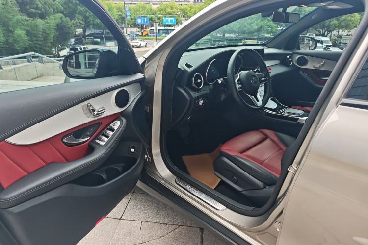 Used Mercedes-Benz GLC Coupe 2020 GLC 260 4MATIC Coupe SUV Driver Seat