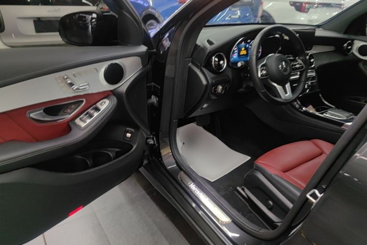Used Mercedes-Benz GLC Coupe 2020 GLC 260 4MATIC Coupe SUV Driver Seat