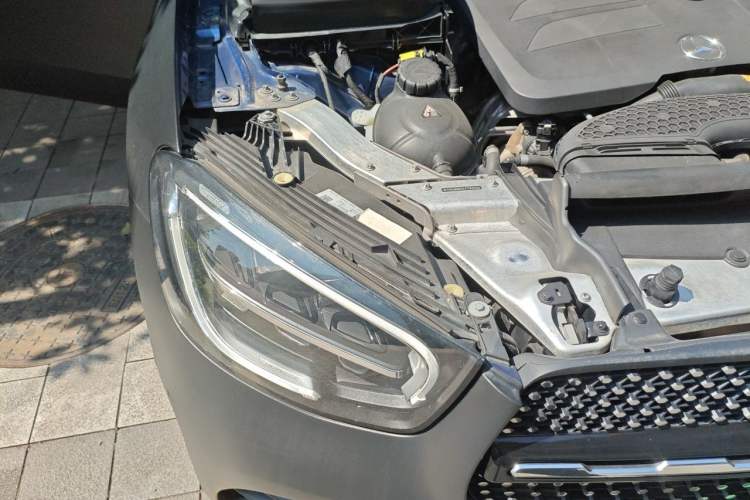 Used Mercedes-Benz GLC Coupe 2020 GLC 260 4MATIC Coupe SUV Engine Bay Right
