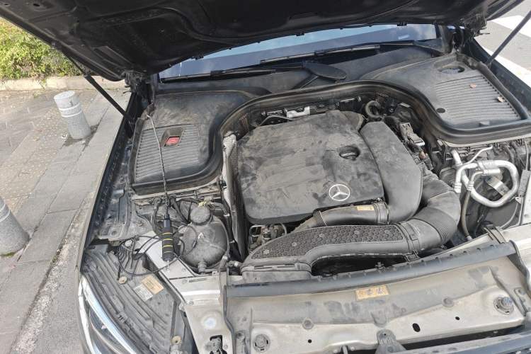 Used Mercedes-Benz GLC Coupe 2020 GLC 260 4MATIC Coupe SUV Engine Bay Right