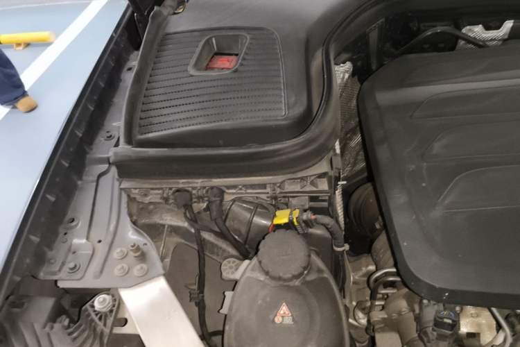 Used Mercedes-Benz GLC Coupe 2020 GLC 260 4MATIC Coupe SUV Engine Bay Right