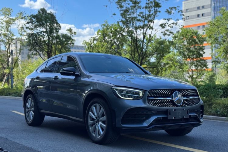 Used Mercedes-Benz GLC Coupe 2020 GLC 260 4MATIC Coupe SUV Exterior 1