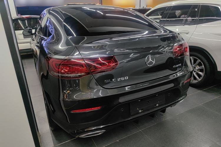Used Mercedes-Benz GLC Coupe 2020 GLC 260 4MATIC Coupe SUV Exterior 2