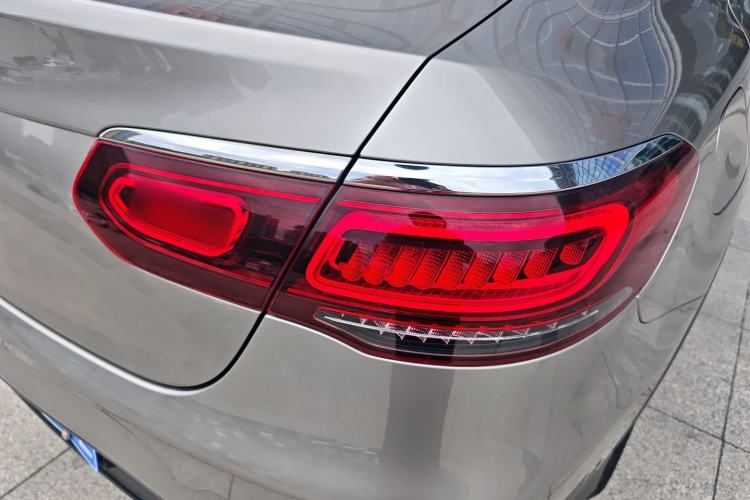 Used Mercedes-Benz GLC Coupe 2020 GLC 260 4MATIC Coupe SUV Exterior 3