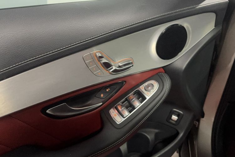 Used Mercedes-Benz GLC Coupe 2020 GLC 260 4MATIC Coupe SUV Exterior 4