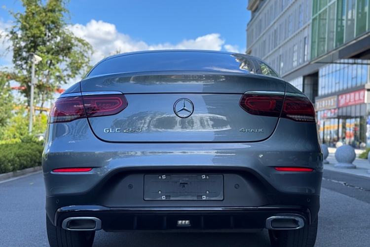 Used Mercedes-Benz GLC Coupe 2020 GLC 260 4MATIC Coupe SUV Exterior 5