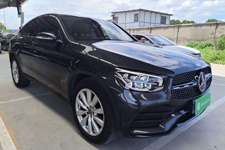 Used Mercedes-Benz GLC Coupe 2020 GLC 260 4MATIC Coupe SUV Front Right 45 Deg