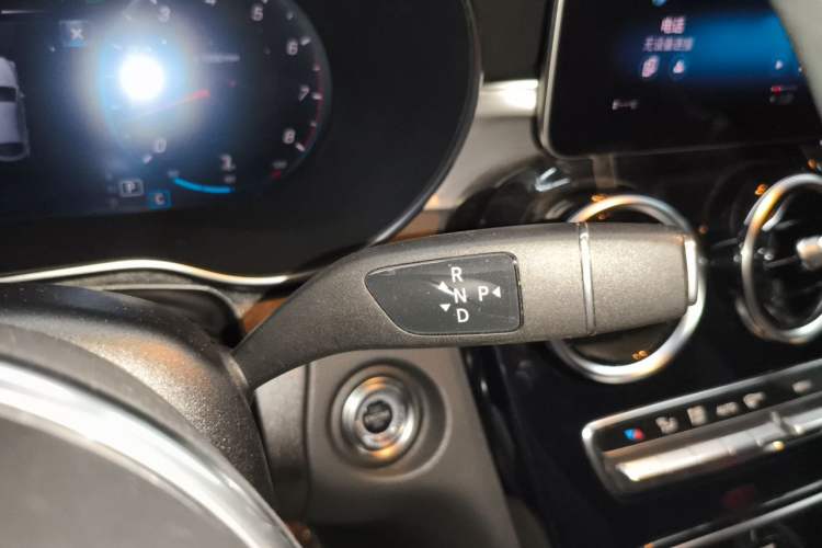 Used Mercedes-Benz GLC Coupe 2020 GLC 260 4MATIC Coupe SUV Gear Lever
