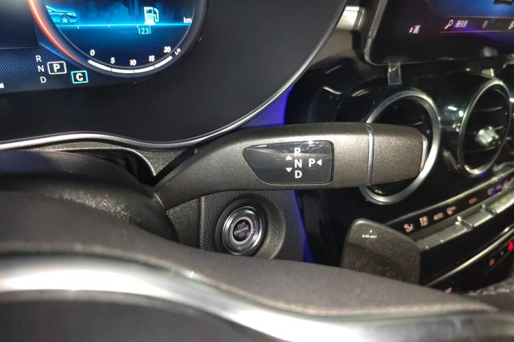 Used Mercedes-Benz GLC Coupe 2020 GLC 260 4MATIC Coupe SUV Gear Lever