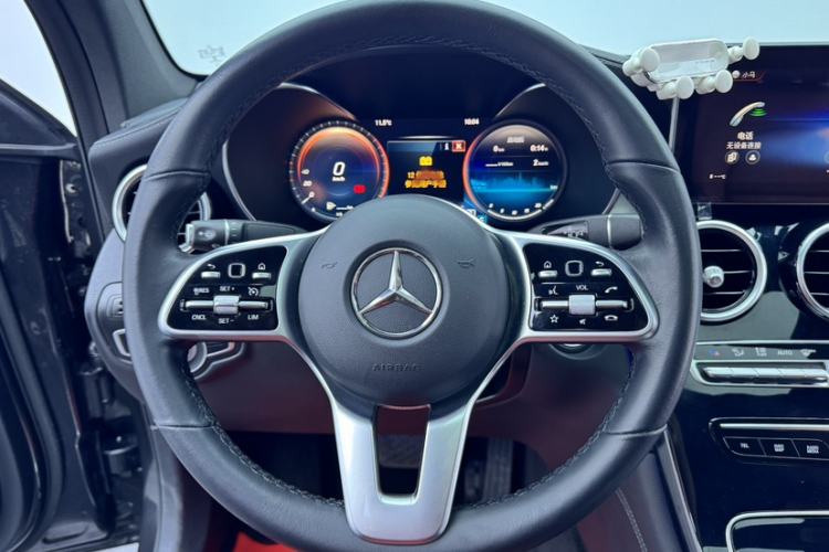 Used Mercedes-Benz GLC Coupe 2020 GLC 260 4MATIC Coupe SUV Interior 1