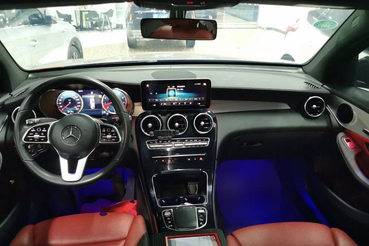 Used Mercedes-Benz GLC Coupe 2020 GLC 260 4MATIC Coupe SUV Interior 2