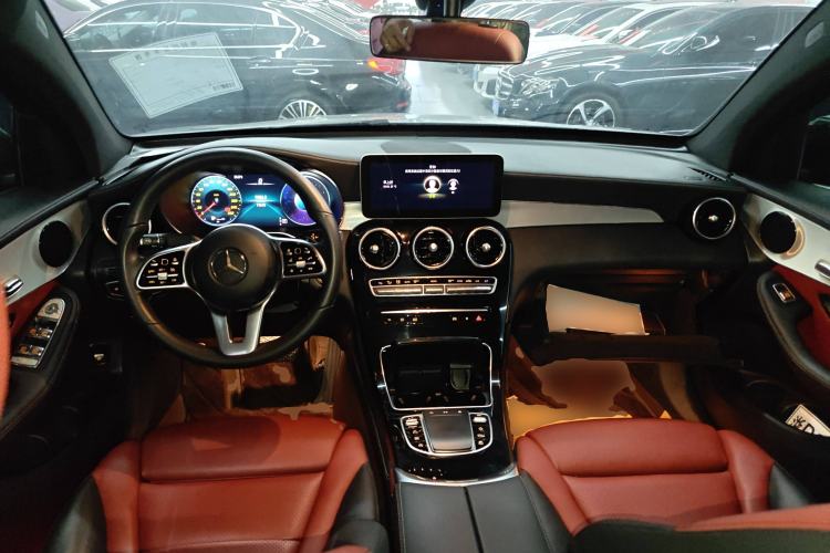 Used Mercedes-Benz GLC Coupe 2020 GLC 260 4MATIC Coupe SUV Interior 2