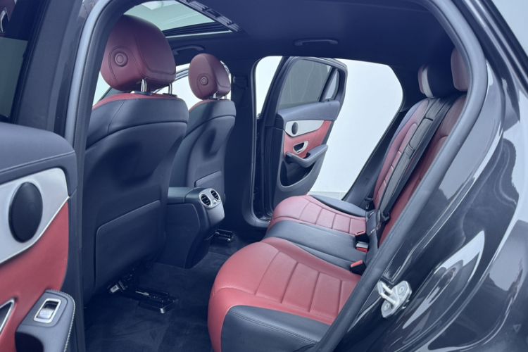 Used Mercedes-Benz GLC Coupe 2020 GLC 260 4MATIC Coupe SUV Interior 2