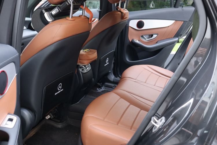 Used Mercedes-Benz GLC Coupe 2020 GLC 260 4MATIC Coupe SUV Interior 3