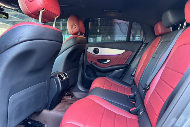 Used Mercedes-Benz GLC Coupe 2020 GLC 260 4MATIC Coupe SUV Interior 5