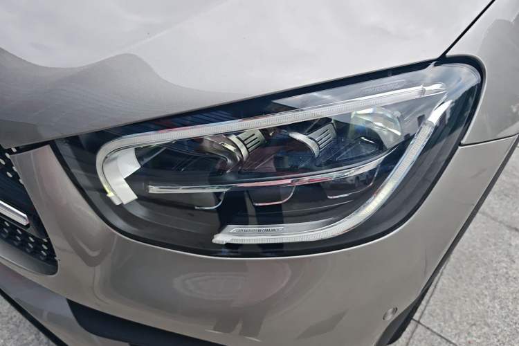 Used Mercedes-Benz GLC Coupe 2020 GLC 260 4MATIC Coupe SUV Left Front Headlight