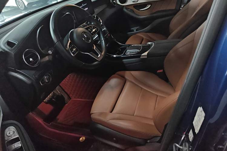 Used Mercedes-Benz GLC Coupe 2020 GLC 260 4MATIC Coupe SUV Left Front Seat
