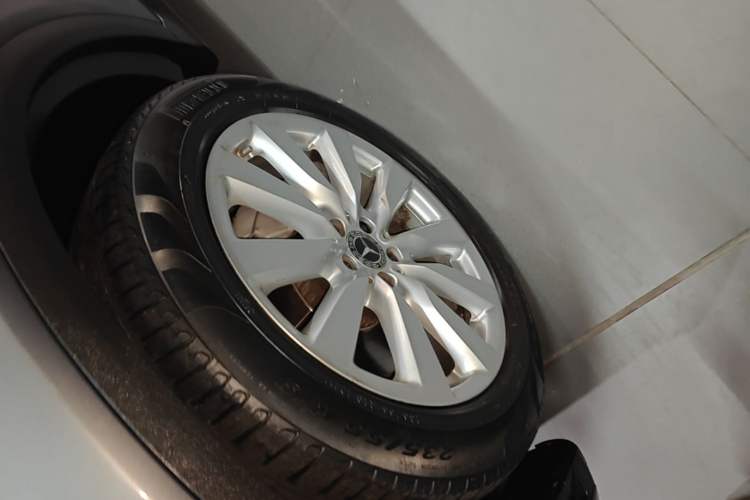 Used Mercedes-Benz GLC Coupe 2020 GLC 260 4MATIC Coupe SUV Left Front Wheel Hub