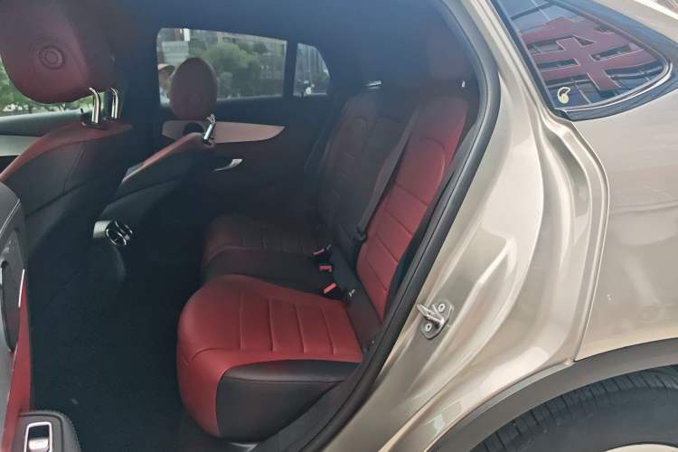 Used Mercedes-Benz GLC Coupe 2020 GLC 260 4MATIC Coupe SUV Left Rear Seat