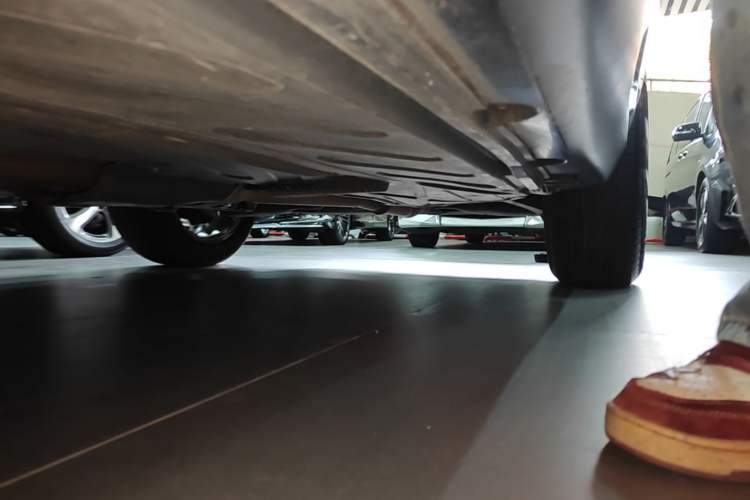 Used Mercedes-Benz GLC Coupe 2020 GLC 260 4MATIC Coupe SUV Left Side Sill