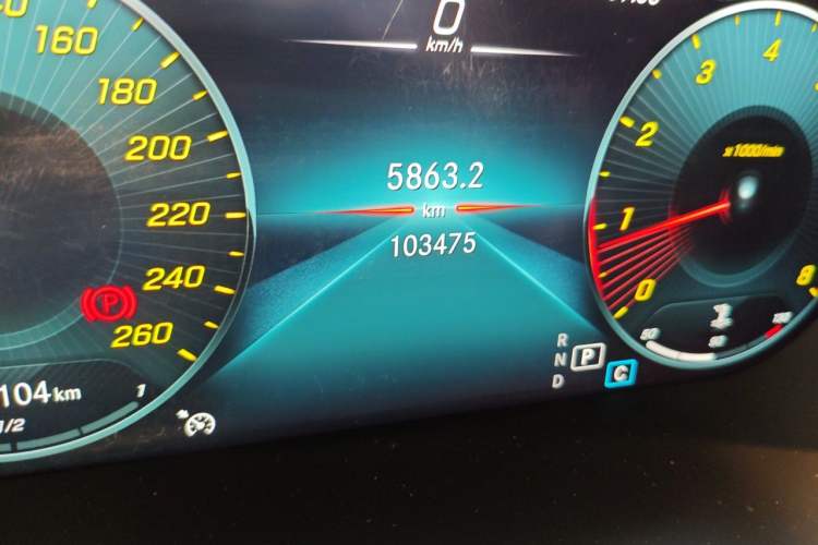 Used Mercedes-Benz GLC Coupe 2020 GLC 260 4MATIC Coupe SUV Odometer Close Up