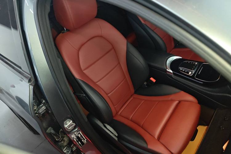 Used Mercedes-Benz GLC Coupe 2020 GLC 260 4MATIC Coupe SUV Right Front Seat