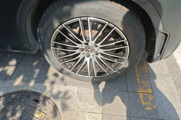 Used Mercedes-Benz GLC Coupe 2020 GLC 260 4MATIC Coupe SUV Right Front Wheel Hub