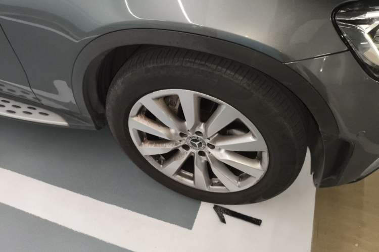 Used Mercedes-Benz GLC Coupe 2020 GLC 260 4MATIC Coupe SUV Right Front Wheel Hub