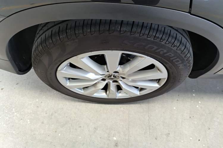 Used Mercedes-Benz GLC Coupe 2020 GLC 260 4MATIC Coupe SUV Right Rear Wheel Hub