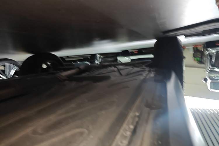 Used Mercedes-Benz GLC Coupe 2020 GLC 260 4MATIC Coupe SUV Right Side Sill