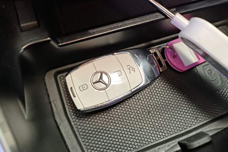 Used Mercedes-Benz GLC Coupe 2020 GLC 260 4MATIC Coupe SUV Vehicle Key