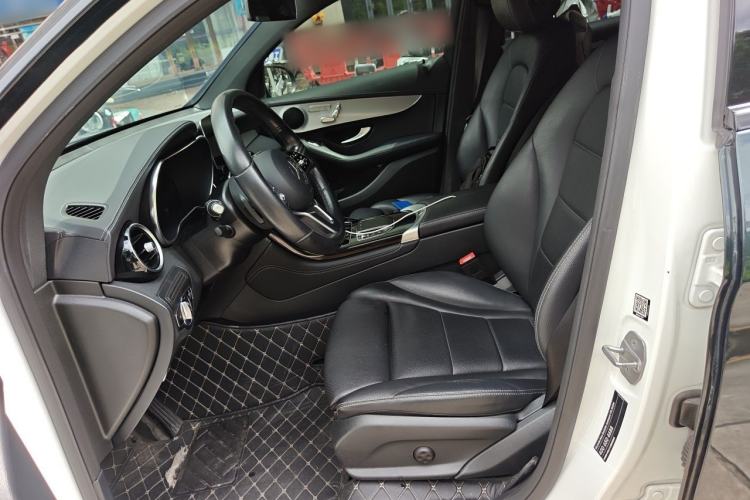 Used Mercedes-Benz GLC Coupe 2020 GLC 260 4MATIC Coupe SUV Left Front Seat