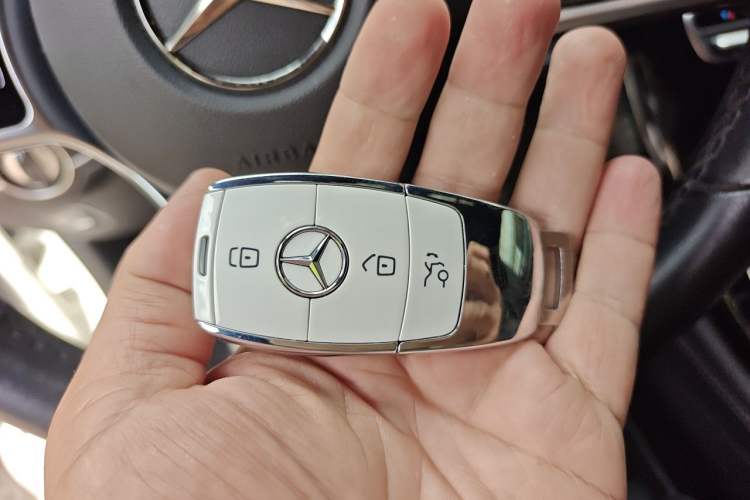 Used Mercedes-Benz GLC Coupe 2020 GLC 260 4MATIC Coupe SUV Vehicle Key