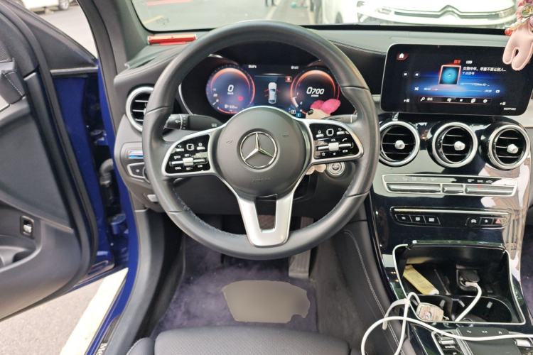 Used Mercedes-Benz GLC Coupe 2020 GLC 260 4MATIC Coupe SUV Steering Wheel
