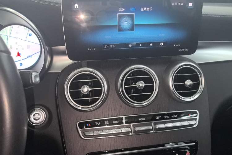 Used Mercedes-Benz GLC Coupe 2020 GLC 300 4MATIC Coupe SUV Audio And AC Panel
