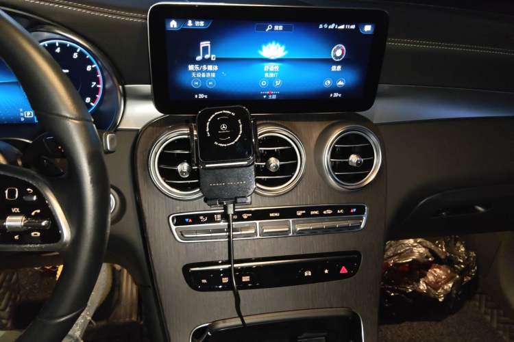 Used Mercedes-Benz GLC Coupe 2020 GLC 300 4MATIC Coupe SUV Audio And AC Panel