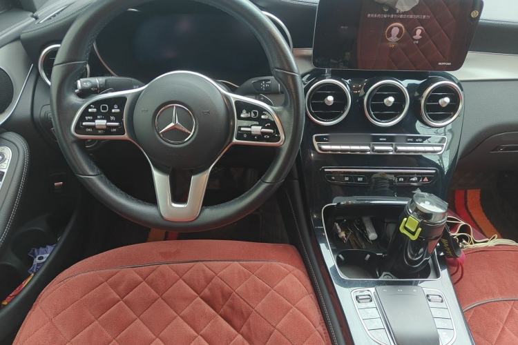 Used Mercedes-Benz GLC Coupe 2020 GLC 260 4MATIC Coupe SUV Center Console
