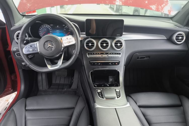 Used Mercedes-Benz GLC Coupe 2020 GLC 300 4MATIC AMG Line Coupe SUV Center Console