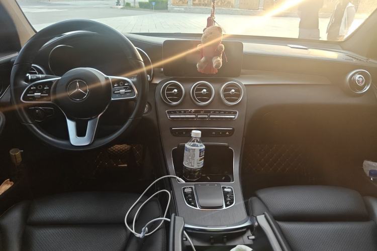 Used Mercedes-Benz GLC Coupe 2020 GLC 300 4MATIC Coupe SUV Center Console