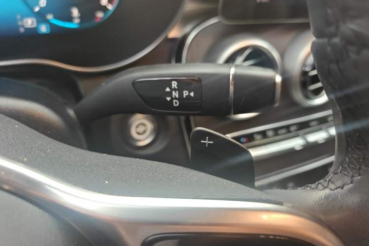 Used Mercedes-Benz GLC Coupe 2020 GLC 300 4MATIC Coupe SUV Gear Lever