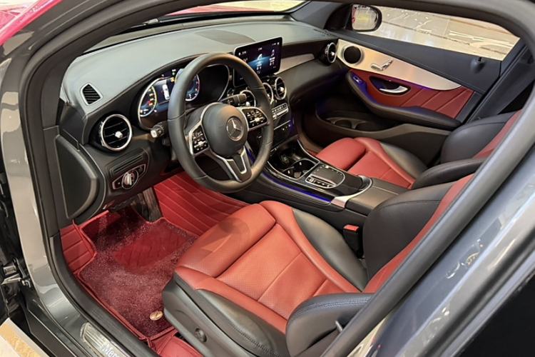 Used Mercedes-Benz GLC Coupe 2020 GLC 260 4MATIC Coupe SUV Interior 7