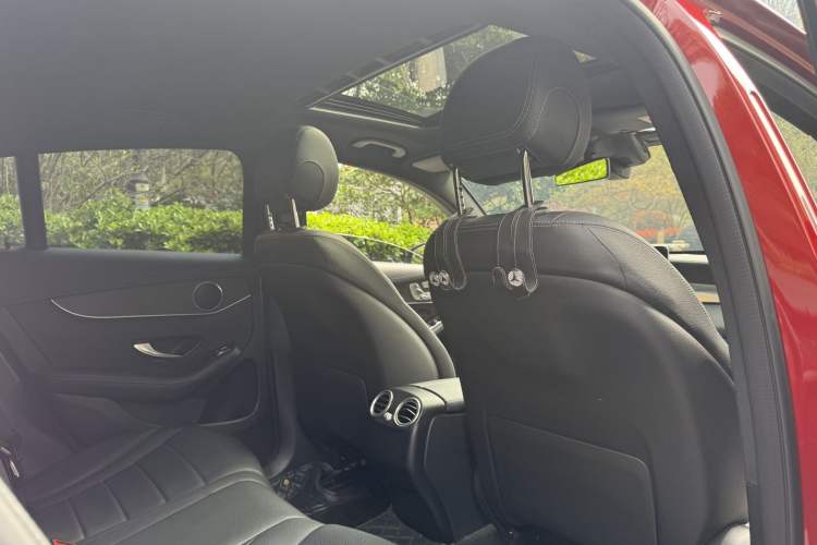 Used Mercedes-Benz GLC Coupe 2020 GLC 300 4MATIC Coupe SUV Interior 7