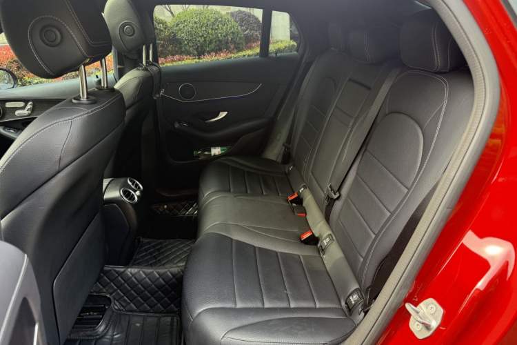 Used Mercedes-Benz GLC Coupe 2020 GLC 300 4MATIC Coupe SUV Interior 8