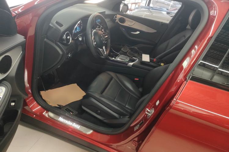 Used Mercedes-Benz GLC Coupe 2020 GLC 260 4MATIC Coupe SUV Left Front Seat