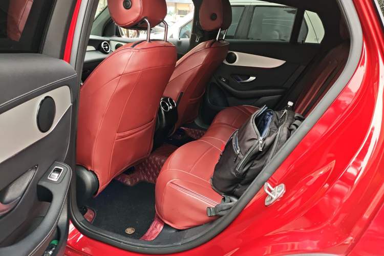 Used Mercedes-Benz GLC Coupe 2020 GLC 260 4MATIC Coupe SUV Left Rear Seat